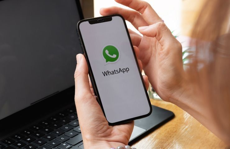 essere spiati su whatsapp