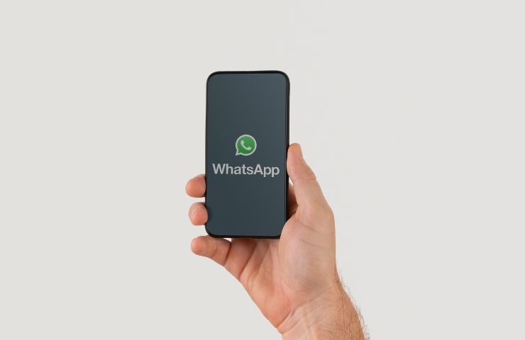 essere spiati su whatsapp