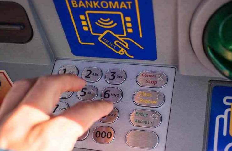 Bancomat, occhio a quanto prelevi 