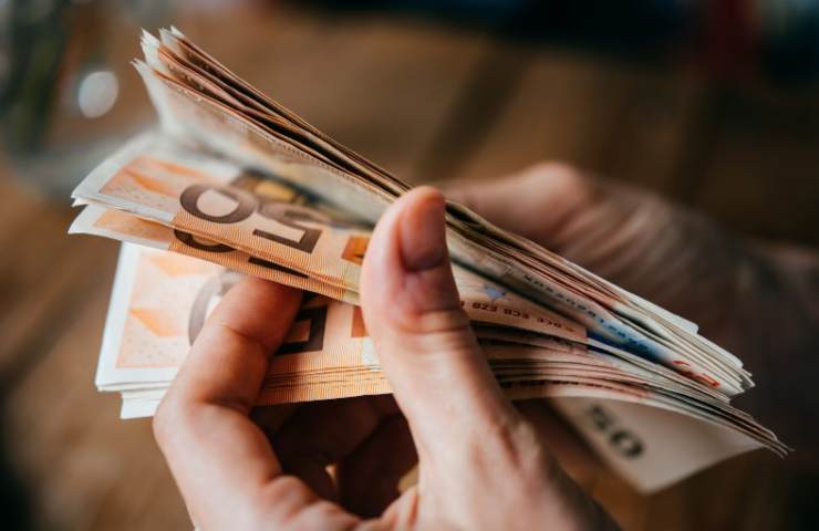 Bonus 200 euro, occhio ai contributi