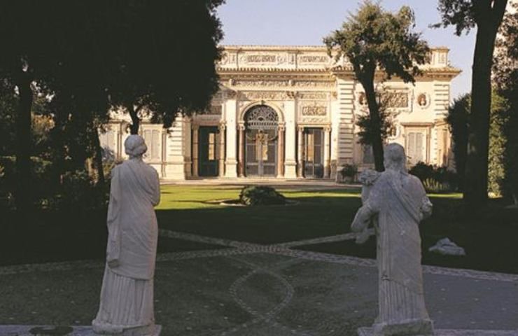 sfratto alla nobiltà romana
