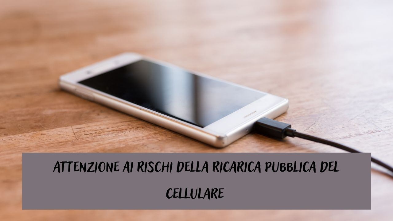 cellulare luoghi pubblici