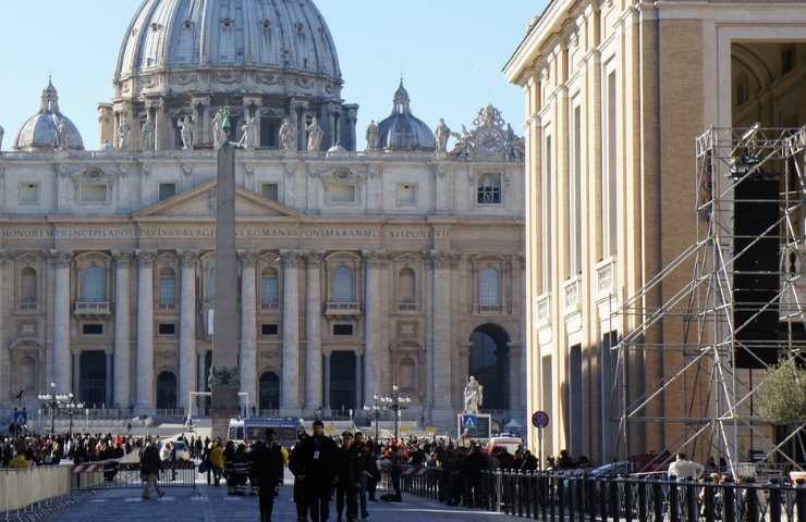 roma truffa caduta telefono