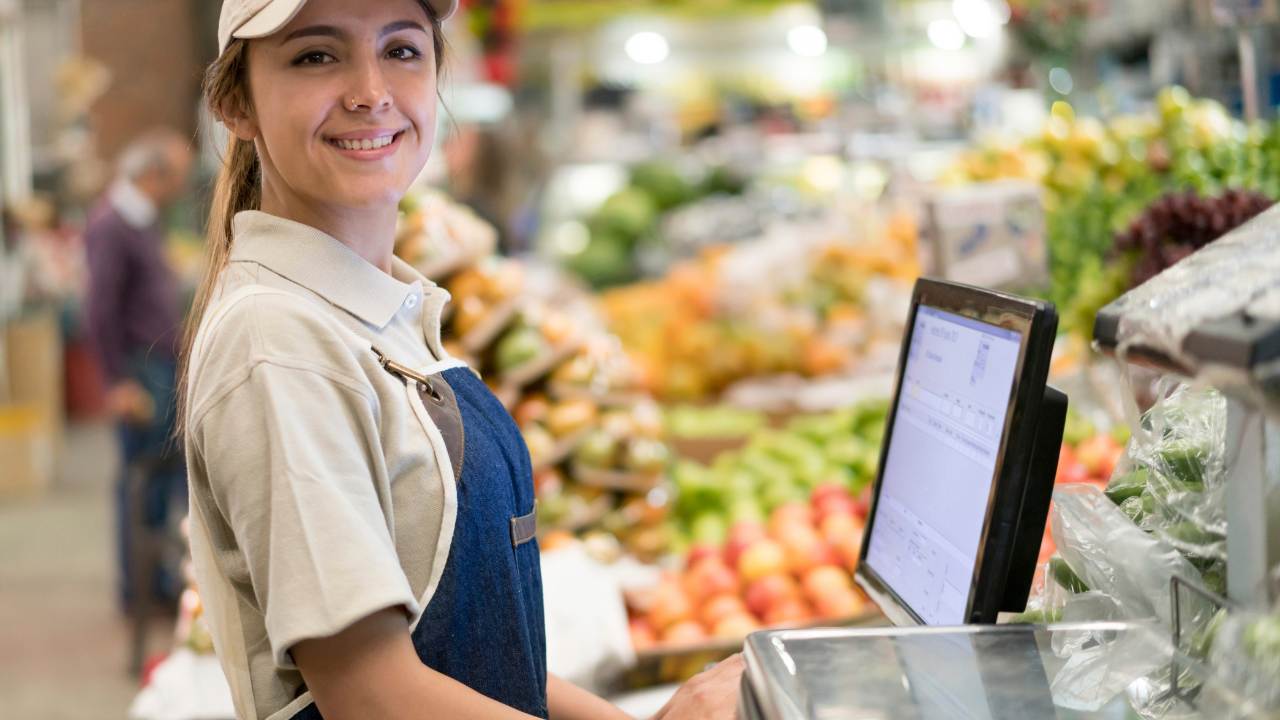 Quanto si guadagna come cassiere al supermercato?